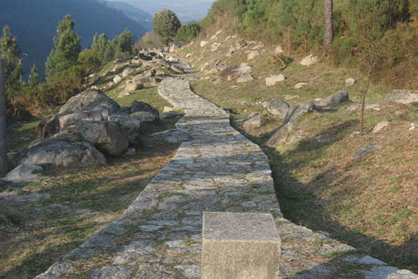 Piden apoio para que a Vía Nova sexa Patrimonio da Humanidade