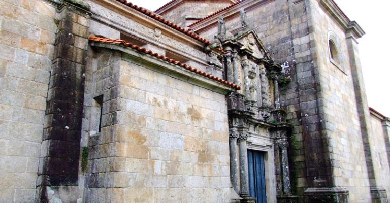 Iglesia de Santa Maria de Entrimo